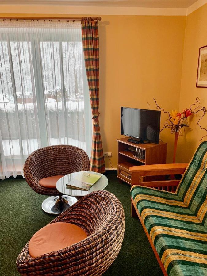Hotel Loucky Litvinov Bagian luar foto
